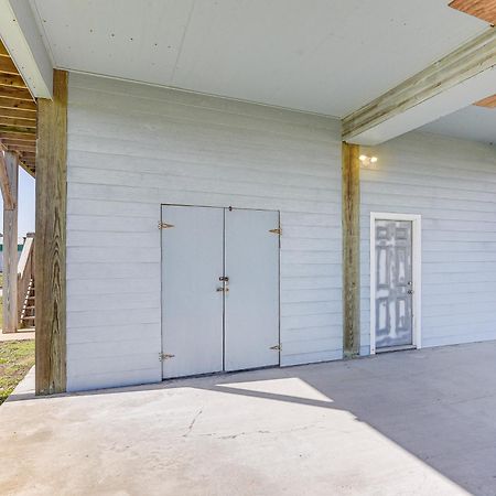 Crystal Beach Home With 2 Grills Walk To Shore! Экстерьер фото