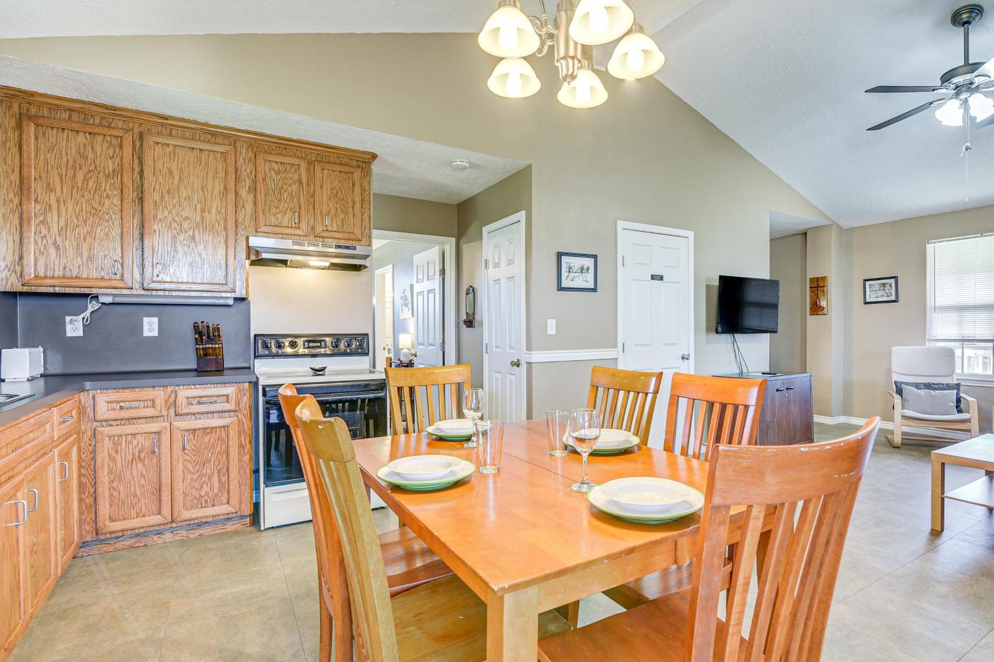 Crystal Beach Home With 2 Grills Walk To Shore! Экстерьер фото