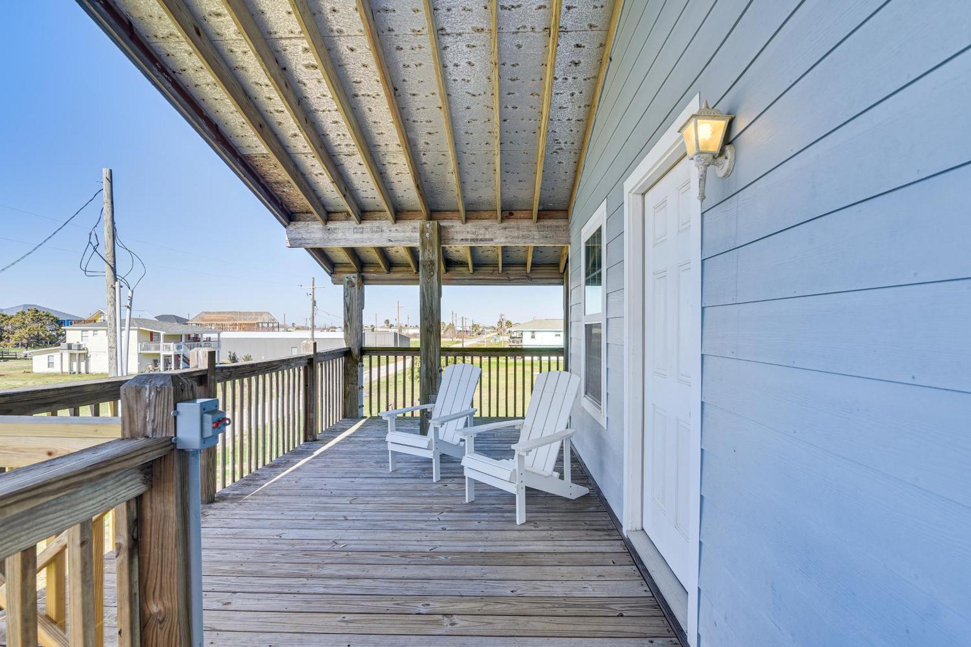 Crystal Beach Home With 2 Grills Walk To Shore! Экстерьер фото